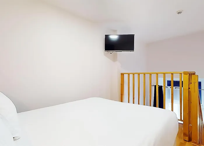 Hôtel 3 étoiles: Hôtel de Ménilmontant