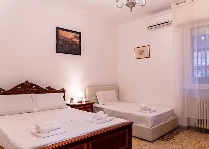 Hotel all'aeroporto: Home Stay Roma