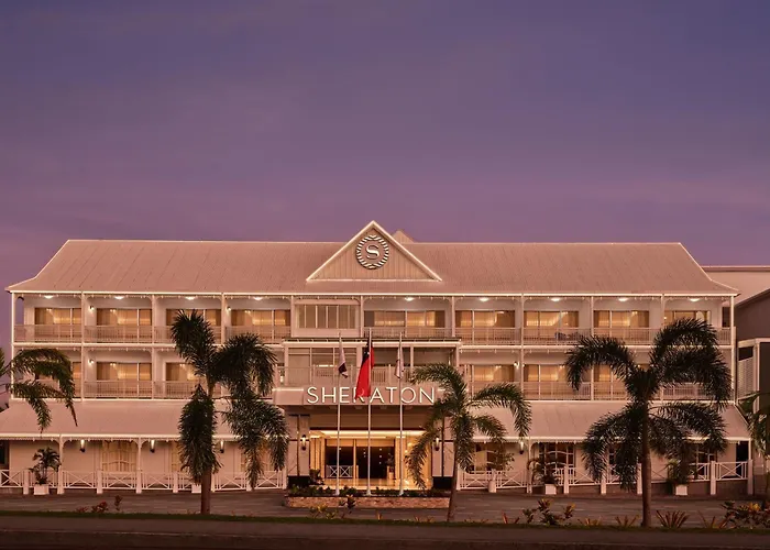 5 star hotels Sheraton Samoa Aggie Grey'S & Bungalows