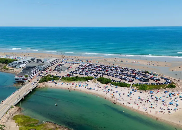 Resort: Norseman Resort On The Beach