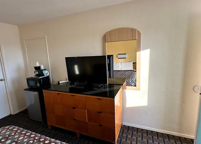 Сity center hotels Ramblin Rose
