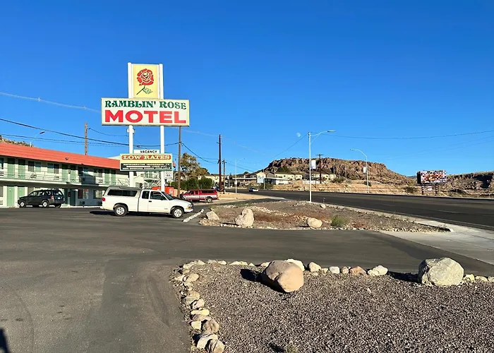 Central hotel: Ramblin Rose Motel