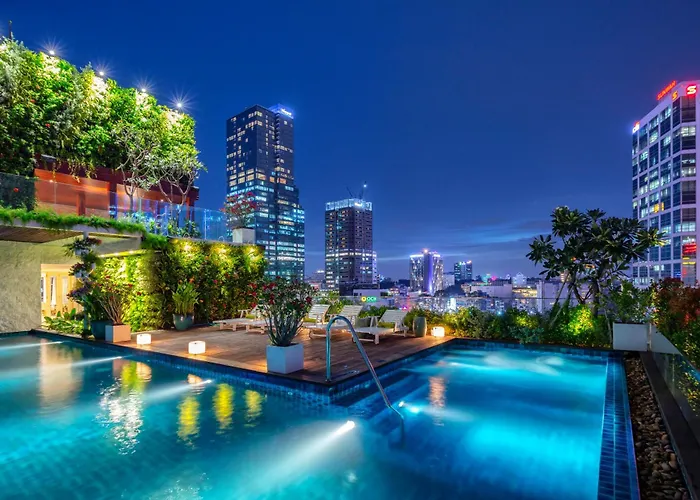 Au Lac Charner Hotel