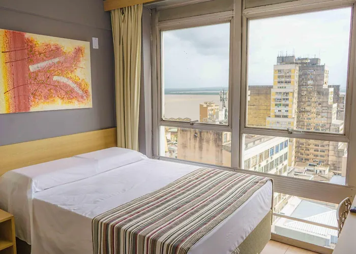 Hotel Dan Inn Express Porto Alegre - by Nacional Inn - Próximo ao Complexo Hospitalar Santa Casa