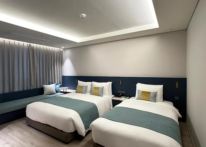 Crown Harbor Hotel Busan