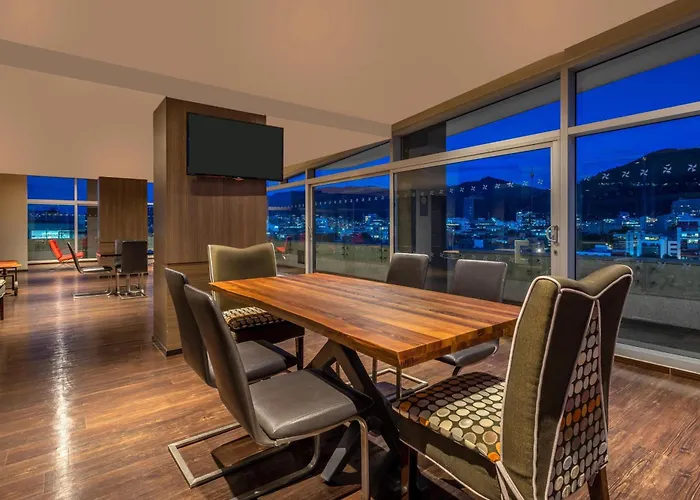 4 star hotel: Four Points By Sheraton Bogota