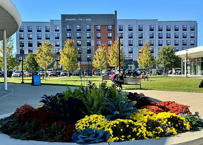 Dog friendly hotels Hampton Inn & Suites Chicago Medical District Uic
