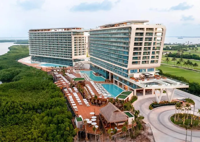 Hyatt Vivid Grand Island Cancun (Adults Only)