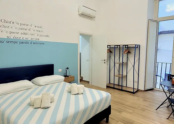 Albergo economico: Le Stanze Del Poeta Libero Bovio