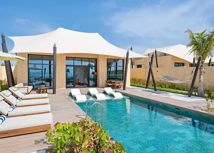 Beach Hotels Bab Al Nojoum Hudayriyat Villas