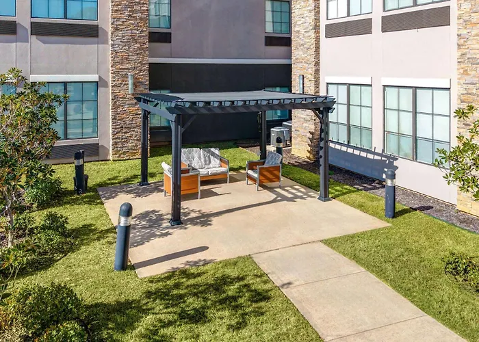 Hotel near College: La Quinta By Wyndham Tyler - University Area