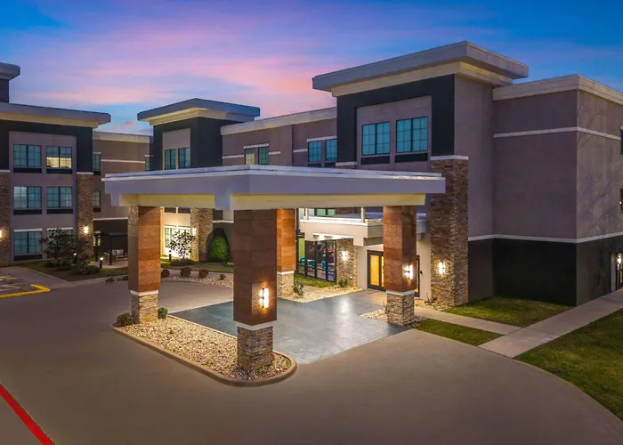 Hotel near College: La Quinta By Wyndham Tyler - University Area