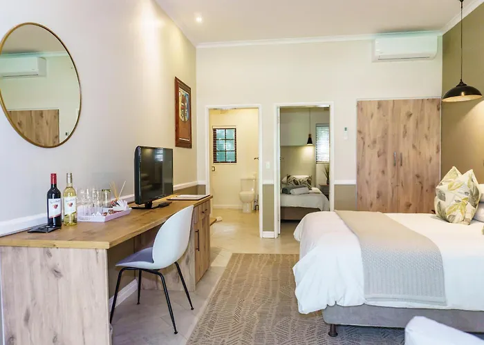 Pension Guide Hlangana Lodge