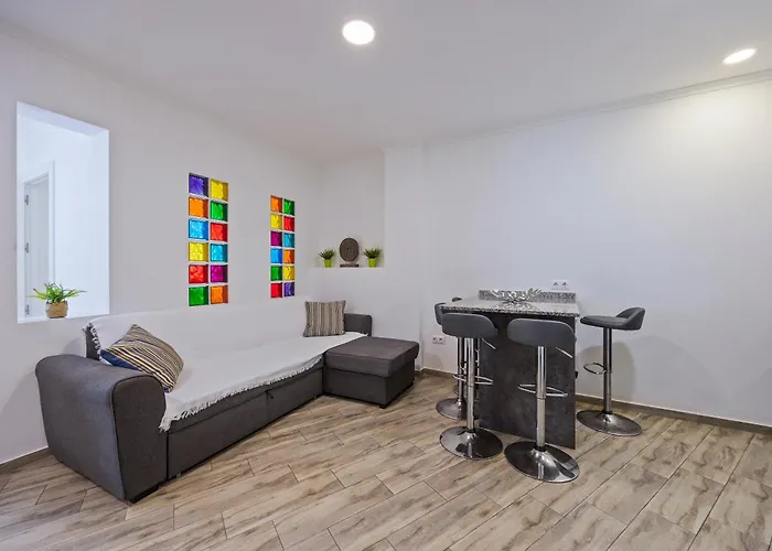 Hotel cerca del colegio: Apartamentos Benidorm Chorrol