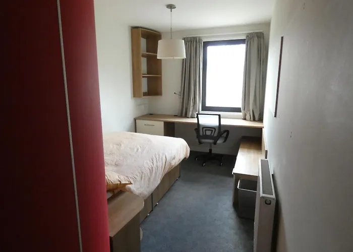 Hostel: Newington Court