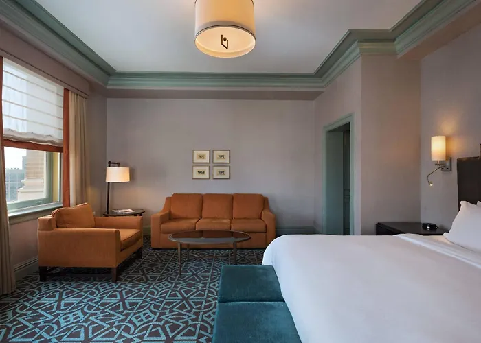 Hotels With Four Stars Icon, Autograph Collection