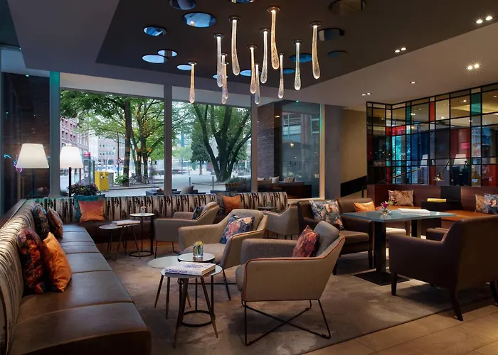 Dog friendly hotels Renaissance Hamburg