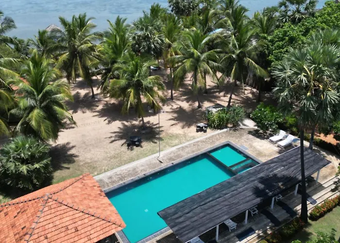 Pets Allowed Hotel Valampuri Kite
