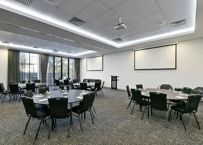 Courtyard By Marriott South Bank