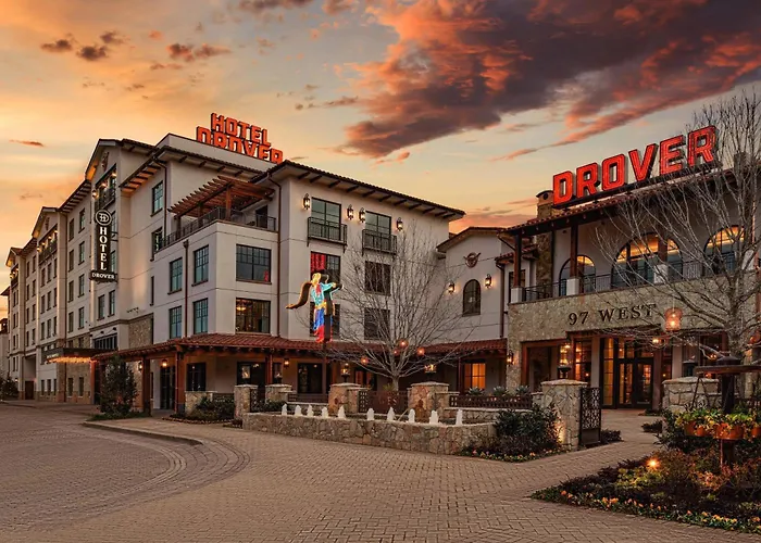 Pet Friendly hotel: Hotel Drover, Autograph Collection