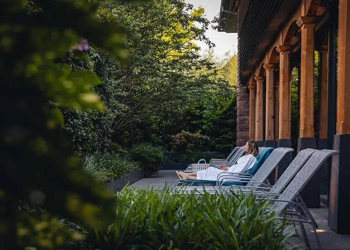 Le Parc Hôtel devient YONA