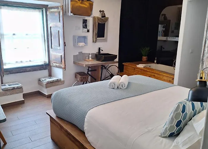 Lovin Book Guesthouse