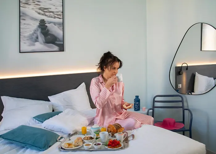 Luxury hotel only: Best Western Alba