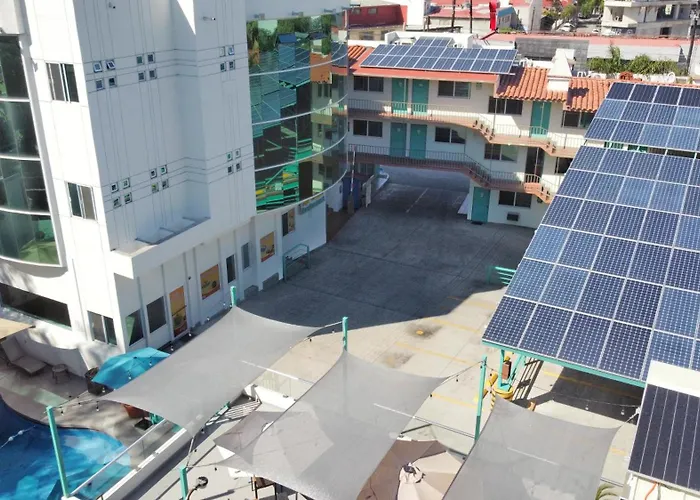 Pet Friendly hotel: R Inn De Tijuana