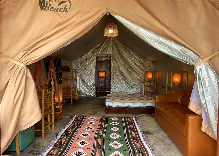 Guest house: Life'S A Beach