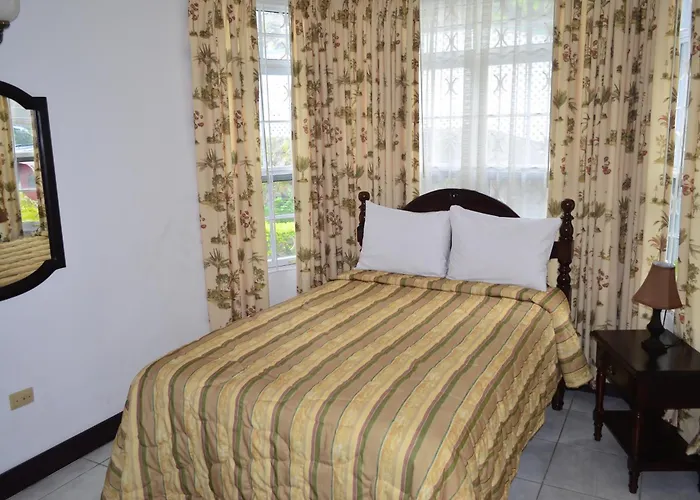 B&B only: Pink Rock Inn Bed And Breakfast