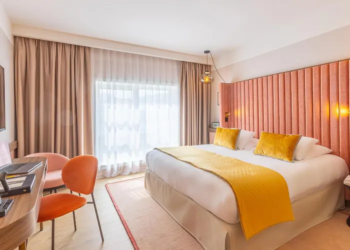  Golden Tulip Aix Les Bains - &Spa