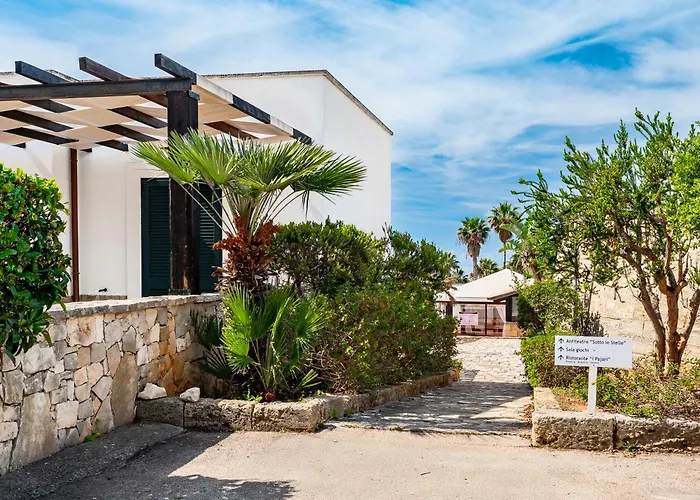 Hotel Con Piscina Leuca Relais - Seaside Retreat