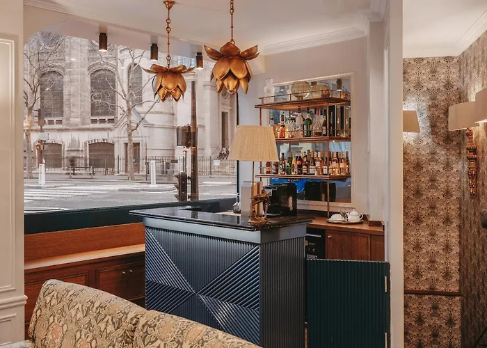 Luxury hotel only: Hotel Maison Malesherbes