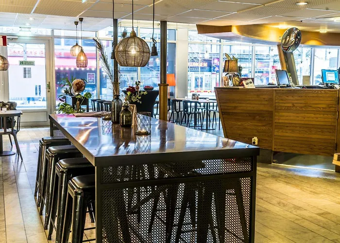 Hotel céntrico: Scandic Portalen