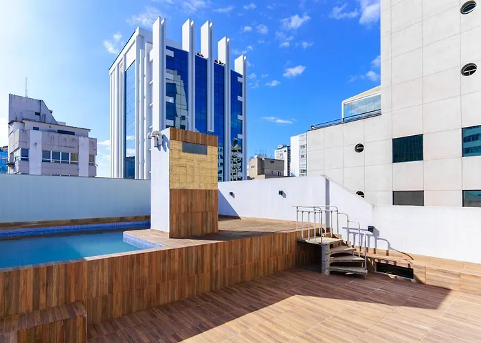 Hotel com vista: Carillon Plaza Hotel