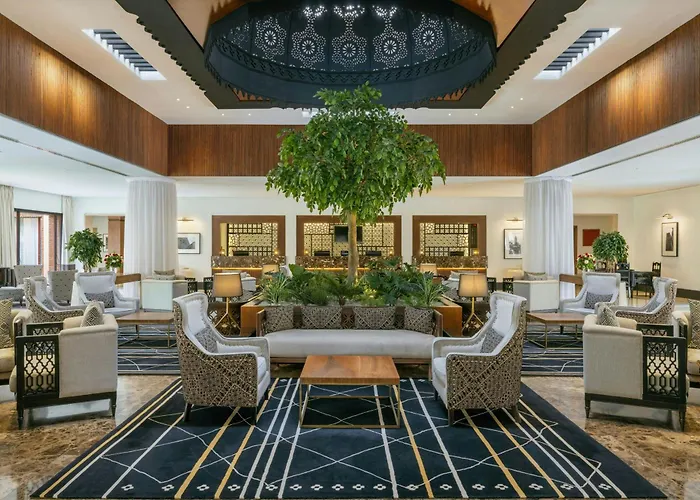 Hotel casino: Le Meridien N'Fis