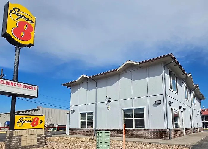 Super 8 By Wyndham Denver Central
