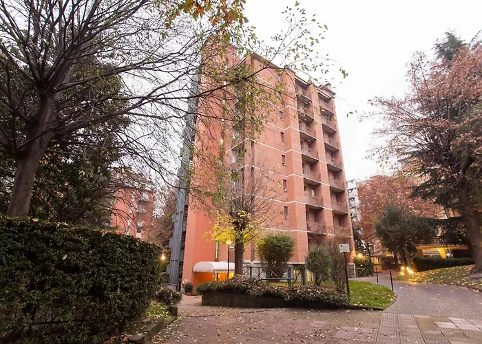 IH s Milano Apart Argonne Park