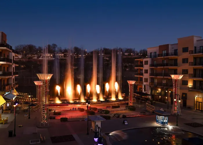 4 star hotel: Hilton Promenade Branson Landing
