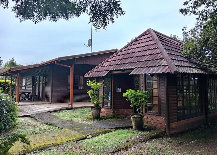 Pet Friendly hotel: Log Cabin & Settlers Village