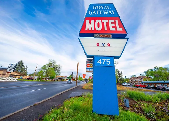 Motel: Royal Gateway Motel By Oyo