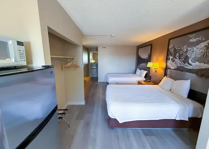 Motel: Super 8 By Wyndham Medicine Hat Ab