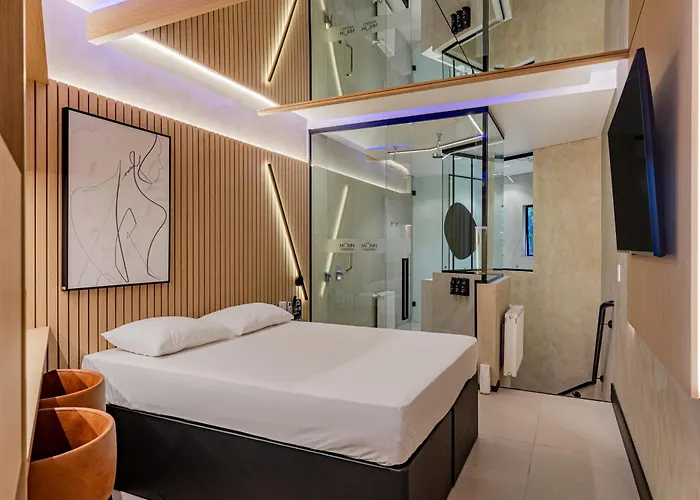 Hotel: Monn Cherry Motel