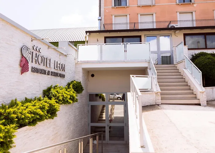 Hotel di lusso: Hotel Leon - Ristorante Al Cavallino Rosso