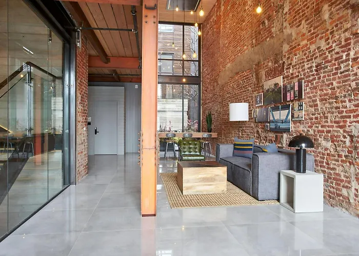 Beach hotel: The Queen Hotel Queen Village, Sonder By Marriott Bonvoy