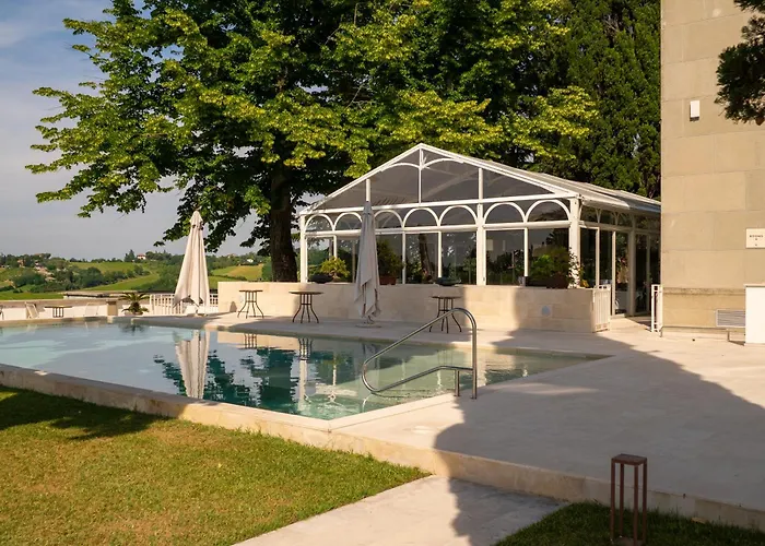  Boutique Hotel Monty Banks