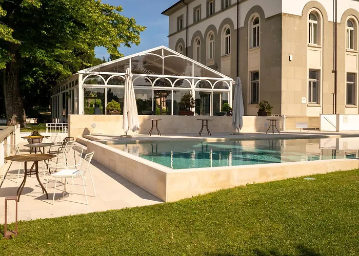  Boutique Hotel Monty Banks