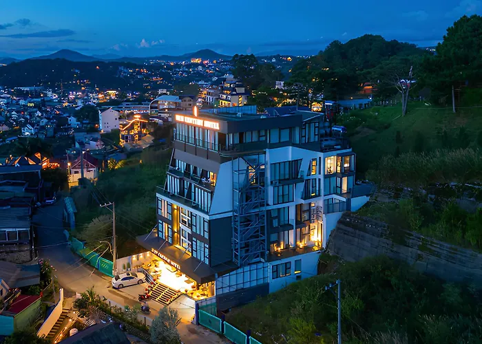 Hotel with view: New Century Dalat Hotel