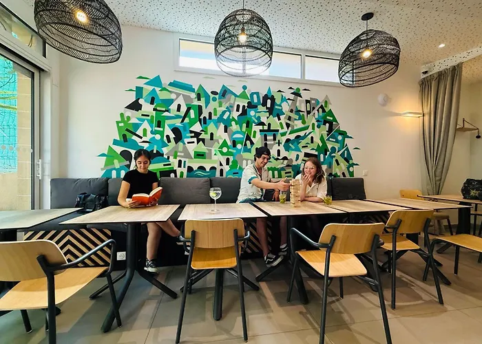 Hotel: The People - Paris Bercy