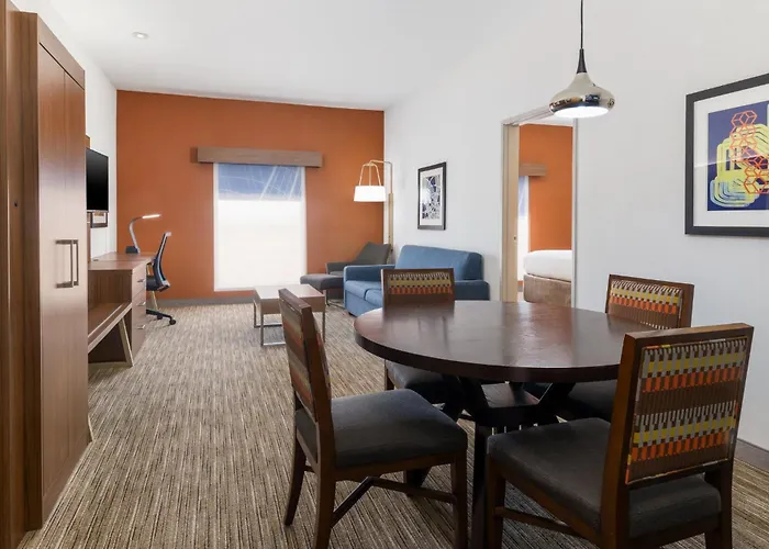 Holiday Inn Express & Suites Las Vegas Sw Springvalley By Ihg